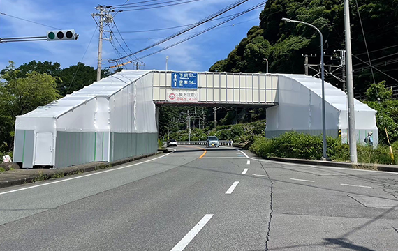 歩道橋工事